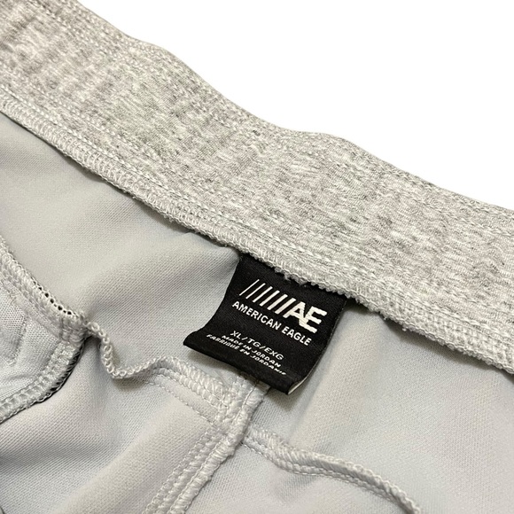 American Eagle Men’s Short Grey Shorts Pockets Drawstring Athletic Size XL 5” - Picture 8 of 8